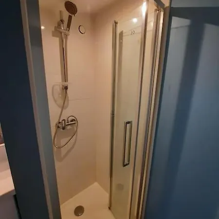 Charmante Petite Maison Шоле
